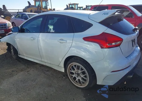 2017 Ford Focus Rs из США, поврежденный, VIN WF0DP3TH6H4119513
